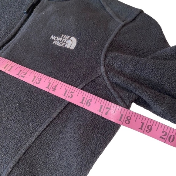 The North Face Women’s black fleece full front zip jacket - Picture 10 of 10